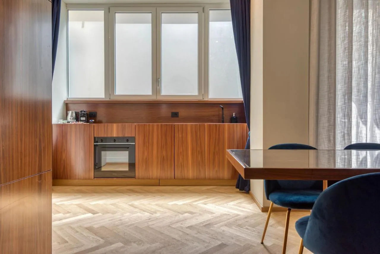 Suite Zaffiro - Appartamento Di Lusso In Galleria Buenos Aires Milan 0*,  Italy